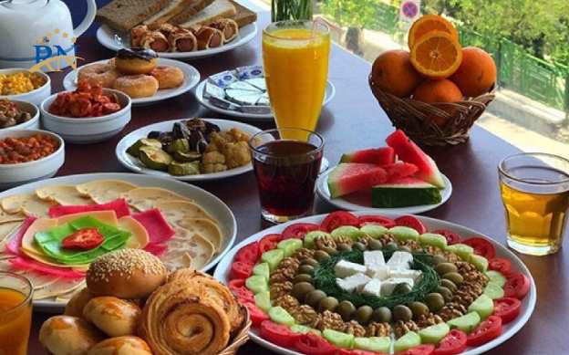 هزینه غذا در هتل استقلال تهران